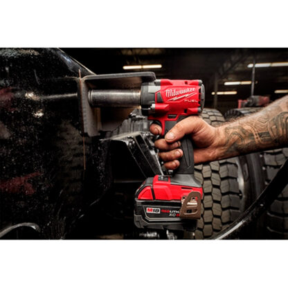 Llave de Impacto Compacta M18 FUEL de 3/8" con Anillo de Fricción MILWAUKEE - Imagen 5