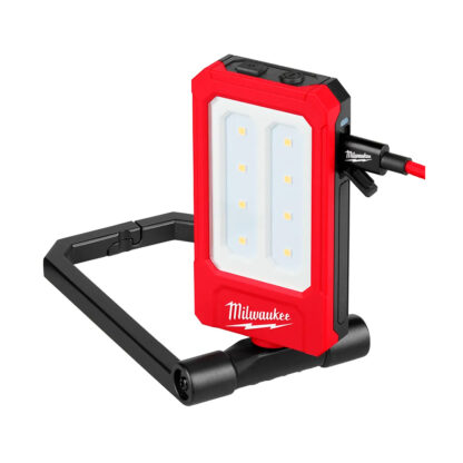 Luz de Trabajo Magnética de Perfil Bajo Recargable de 500 Lúmenes de Salida MILWAUKEE - Imagen 3