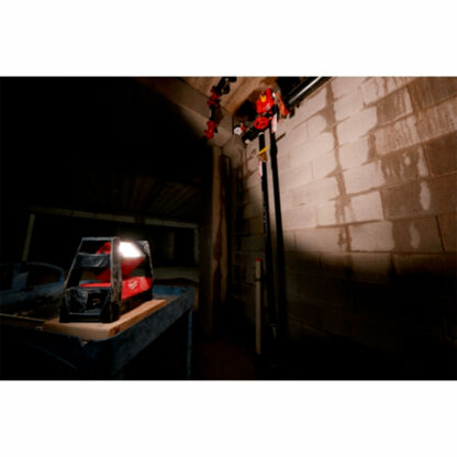 Proyector de Doble Potencia M18 4000 Lúmenes de Salida MILWAUKEE - Imagen 3